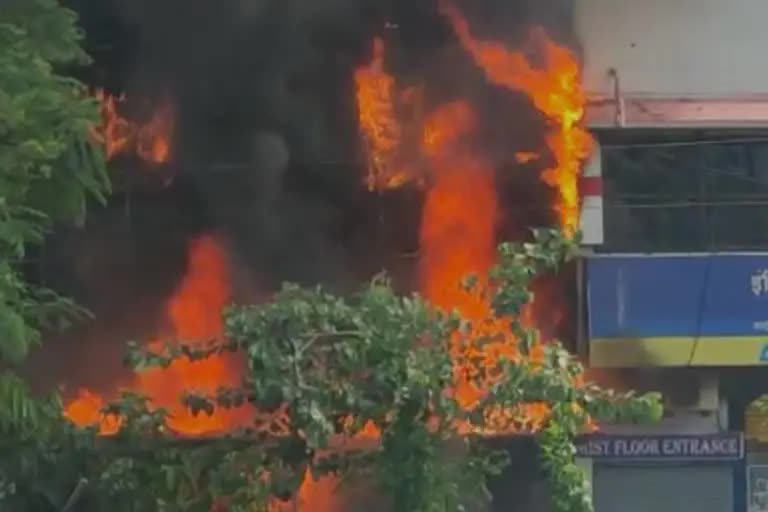 MASSIVE FIRE BROKE OUT IN JABALPUR HOSPITAL
