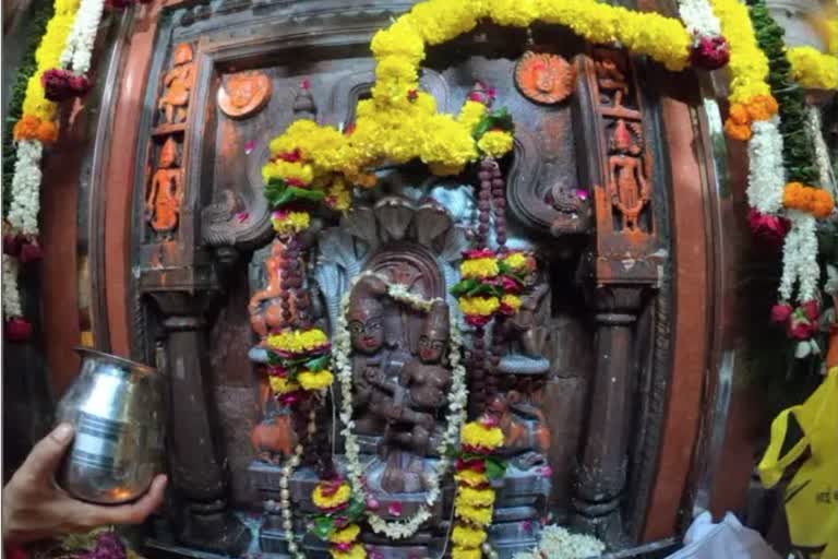 Portals of Nagchandreshwar temple in Ujjain