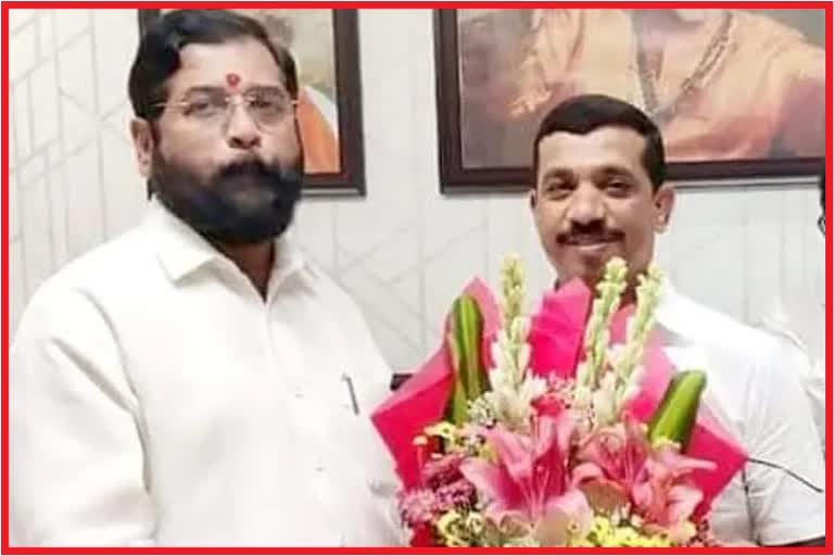 Nana Bhangire and Eknath Shinde