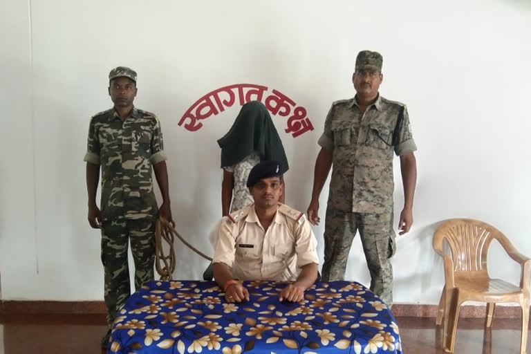 Naxalite arrested in Chaibasa