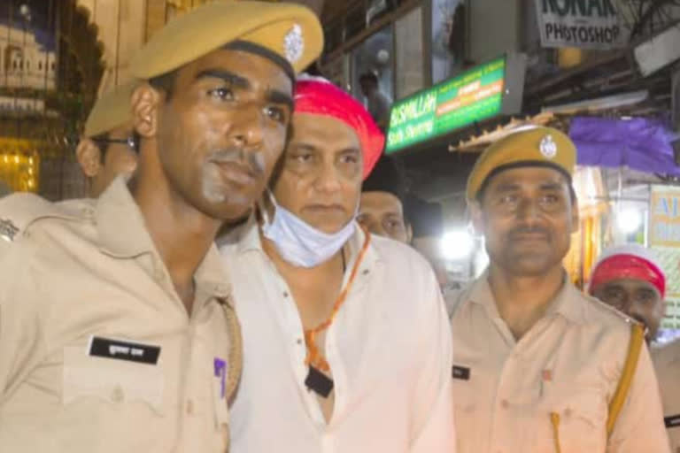 Ex cricketer Mohammad Azharuddin visited Khwaja Gharib Nawaz Dargah