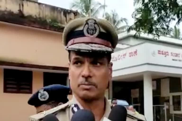 ADGP Alok Kumar visits putturu police station