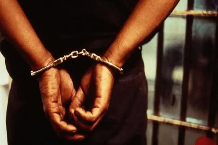 Two members of Namaste gang Arrested in Delhi