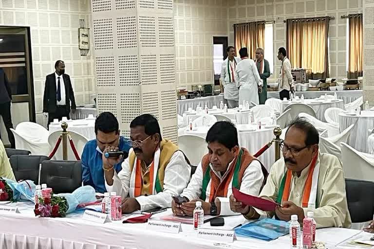 Big responsibility to Chhattisgarh Congress leaders regarding Gujarat elections