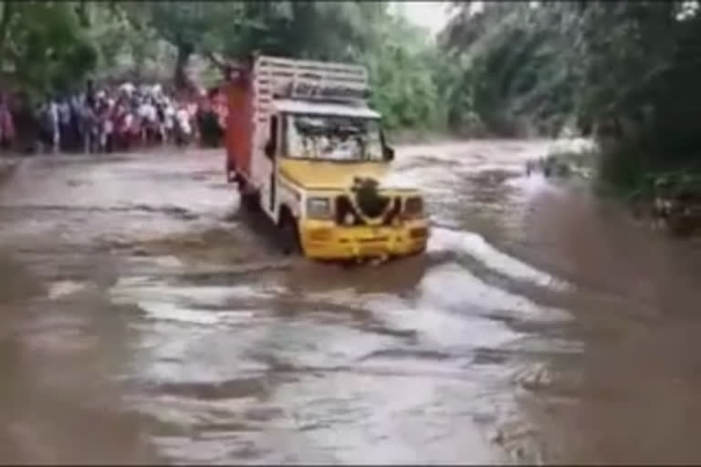 Etv Bவேலூர் மாவட்டத்தில் கொட்டி தீர்த்த கனமழையால் ஆறுகளில் வெள்ளப் பெருக்கு!!harat