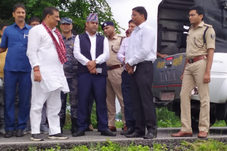 Minister inspected  Kosi river in supaul