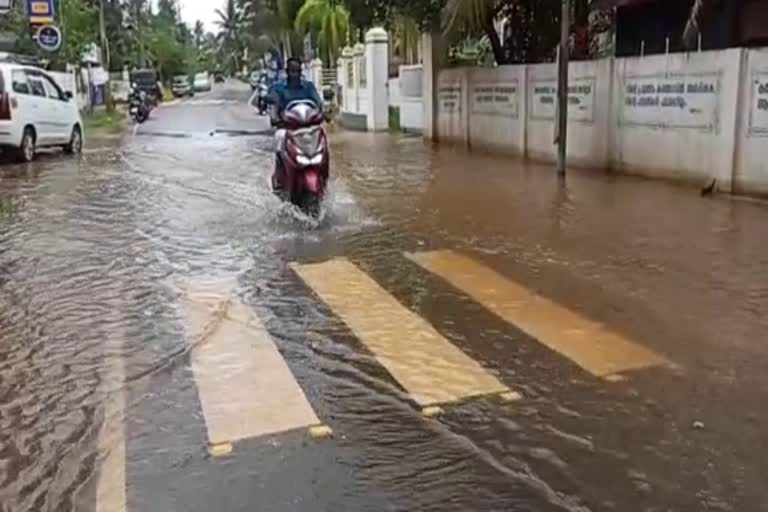 KSRTC service stopped kuttanad  കുട്ടനാട്ടിൽ കെഎസ്ആർടിസി സർവ്വീസ് നിർത്തി  water level rose in kuttanad  alappuzha updates  alappuzha latest news  ആലപ്പുഴ വാർത്തകൾ  rain news from kerala  KSRTC service details  കുട്ടനാട്ടിൽ ജലനിരപ്പ് ഉയർന്നു  കെഎസ്ആർടിസി സർവ്വീസ് വിവരങ്ങൾ