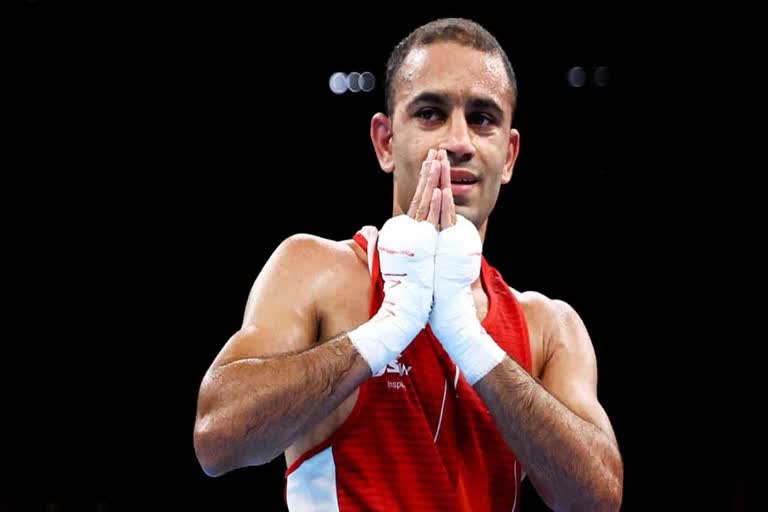 BOXER AMIT PANGHAL WINS GOLD  AMIT PANGHAL  CWG 2022  കോമണ്‍വെല്‍ത്ത് ഗെയിംസ്  commonwealth games 2022  ഇടിക്കൂട്ടിലും സ്വർണം വാരി ഇന്ത്യ  നിതു ഗംഗാസ്  അമിത് പംഗലിന് സ്വർണം  ബോക്‌സിങിൽ സ്വർണം നേടി അമിത് പംഗൽ  commonwealth games 2022 Update  commonwealth games 2022 point table