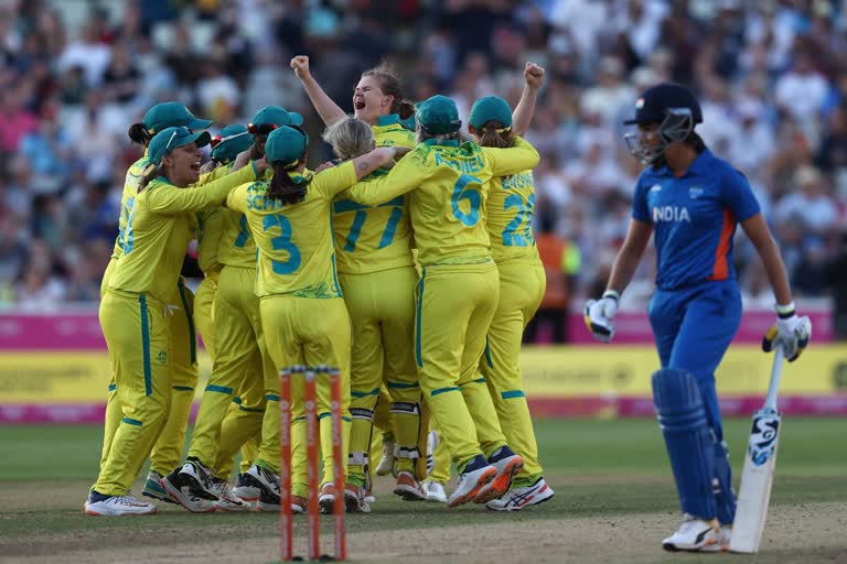 indw vs ausw  Mohammed Azharuddin slams India after cricket finals defeat in CWG 2022  CWG 2022  Mohammed Azharuddin  India Women VS Australia Women  Azharuddin against India Women team  commonwealth games 2022  കോമണ്‍വെല്‍ത്ത് ഗെയിംസ്  ഇന്ത്യന്‍ വനിത ക്രിക്കറ്റ് ടീമിനെതിരെ അസറുദ്ദീന്‍  മുഹമ്മദ് അസറുദ്ദീന്‍  ഹര്‍മന്‍പ്രീത് കൗര്‍  Harmanpreet Kaur  ബര്‍മിങ്‌ഹാം ഗെയിംസ്  Birmingham Games