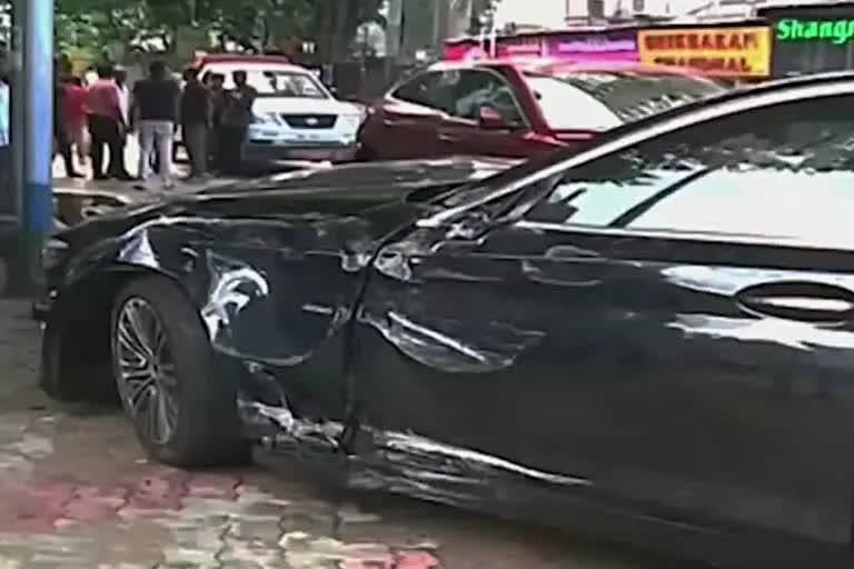 A speeding Jaguar fatally knocked down a 40-year-old woman pedestrian who was crossing the road on Sunday afternoon. Police have booked the driver, a realtor's son on charges of reckless driving and causing death due to negligence.