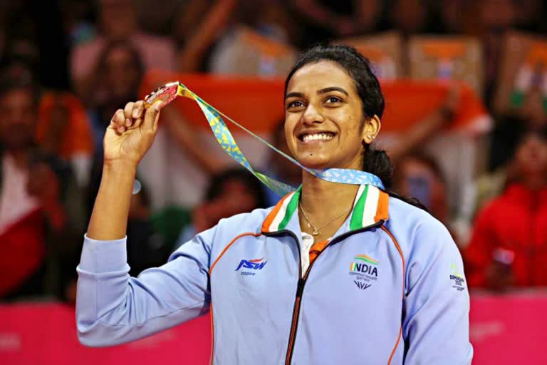 commonwealth games 2022  CWG 2022  india in CWG 2022  PV sindhu  Droupadi Murmu  Narendra Modi  राष्ट्रपति द्रौपदी मुर्मू  प्रधानमंत्री नरेंद्र मोदी  बर्मिंघम राष्ट्रमंडल खेलों 2022  बैडमिंटन प्रतियोगिता  पीवी सिंधु