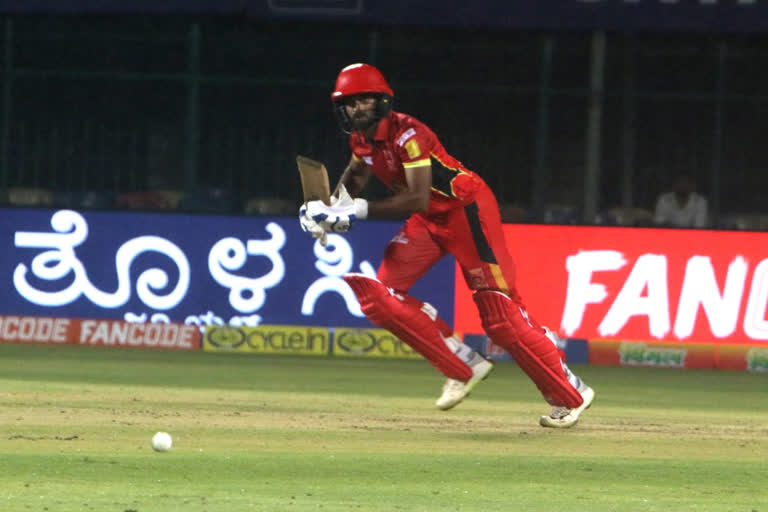 Mangalore United won against Mysore Warriors  Maharaja Trophy 2022  Maharaja Trophy news  VJD rules applied in Maharaja Trophy  ಮಂಗಳೂರು ಯುನೈಟೆಡ್‌ ತಂಡಕ್ಕೆ ವರುಣ ಕೃಪೆ  ಮೈಸೂರು ವಾರಿಯರ್ಸ್‌ ವಿರುದ್ಧ 9 ರನ್​ಗಳ ರೋಚಕ ಜಯ  ಮಹಾರಾಜ ಟ್ರೋಫಿ 2022  ಮೈಸೂರು ವಾರಿಯರ್ಸ್‌ ವಿರುದ್ಧ ಮಂಗಳೂರು ಯುನೈಟೆಡ್‌ ತಂಡಕ್ಕೆ ಜಯ