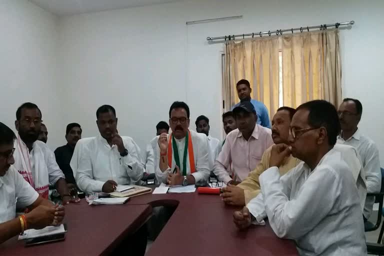 Congress meeting in Latehar regarding preparation of Azadi Gaurav Yatra