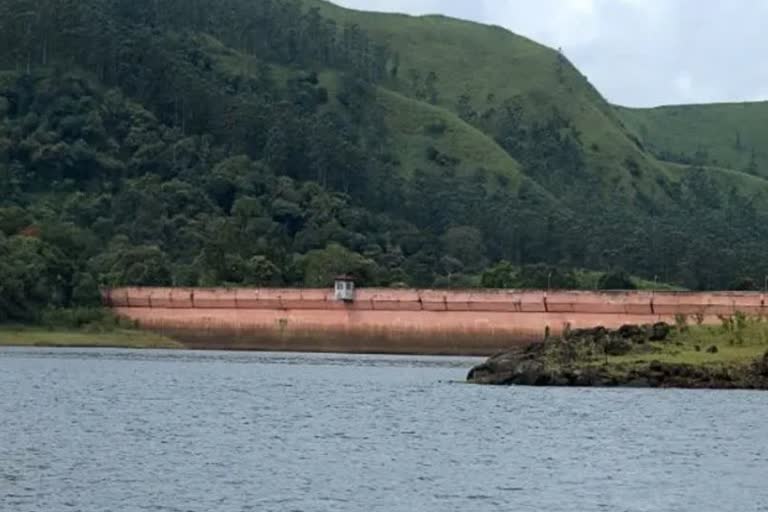 idukki mullaperiyar spillway shutters opened  മുല്ലപ്പെരിയാറിലെ സ്‌പില്‍ വേ ഷട്ടറുകളും ഉയർത്തി  idukki mullaperiyar spillway shutters opened  idukki mullaperiyar dam latest news  ഇടുക്കി ഇന്നത്തെ വാര്‍ത്ത  മുല്ലപ്പെരിയാറിലെ 13 സ്‌പില്‍വേ ഷട്ടറുകളും ഉയർത്തി