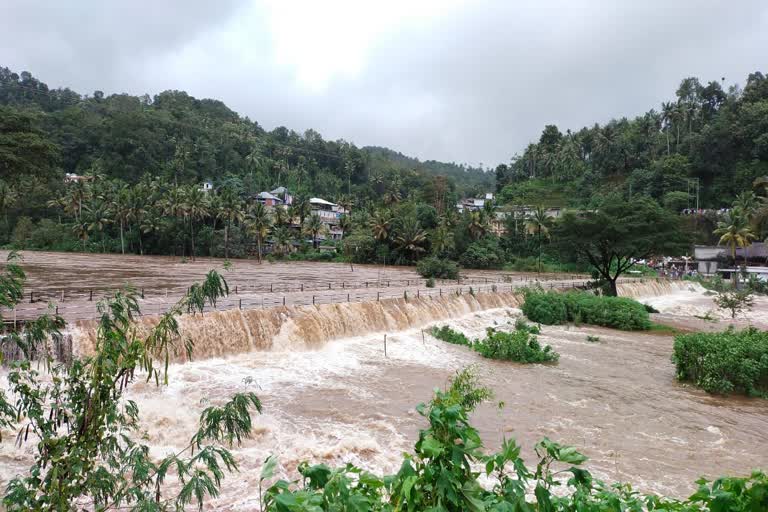 idukki cheruthoni dam opens  cheruthoni dam water level rise  ചെറുതോണി അണക്കെട്ട് ഷട്ടർ ഉയർത്തി  തടിയമ്പാട് ചപ്പാത്ത്  ചെറുതോണി അണക്കെട്ട് ജലനിരപ്പ് ഉയരുന്നു  ചെറുതോണി അണക്കെട്ടിൽ നിന്നും കൂടുതൽ ജലം പുറത്തേക്ക്  ചെറുതോണി അണക്കെട്ടിന്‍റെ സംഭരണ ശേഷി  idukki news  kerala news  kerala latest news  ഇടുക്കി  ഇടുക്കി വാര്‍ത്തകള്‍  കേരള വാര്‍ത്തകള്‍  ജില്ല വാര്‍ത്തകള്‍