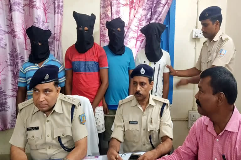 Four cyber criminals arrested in Jamtara