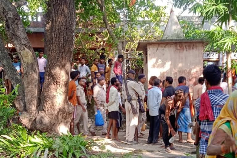 बेतिया:मंदिर के पुजारी की गला काट कर हत्या,