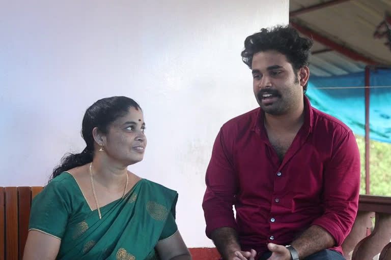 Kerala mother-son duo pass PSC examinations together to get into ranklist