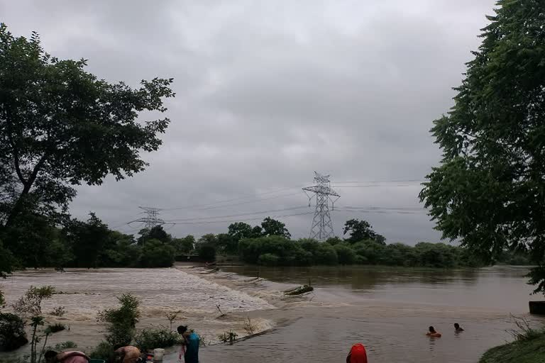 Flood like situation in Balod due to continuous rain