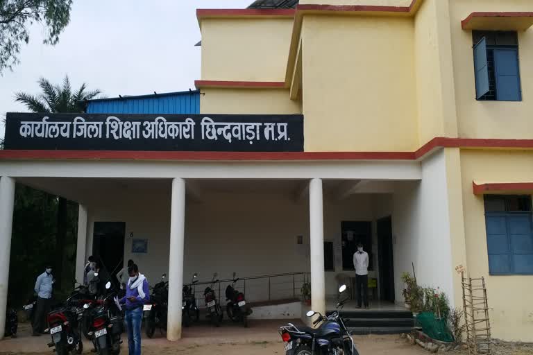 Order to close 31 pre primary schools in Chhindwara