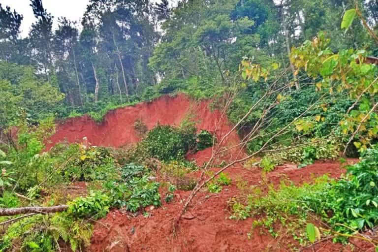 heavy-rain-in-kodagu-landslides-continued-in-many-places