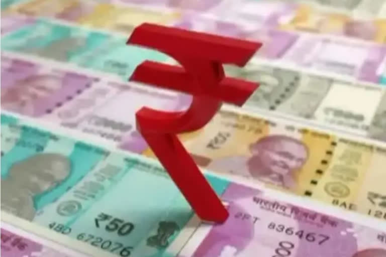 Rupee falls 36 paise to close at 79.61 against US dollar