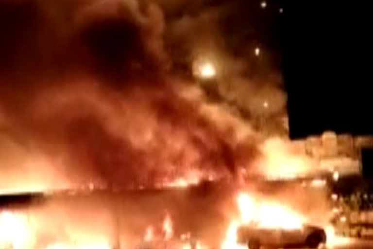 Major fire breaks out in a hotel in Jamnagar