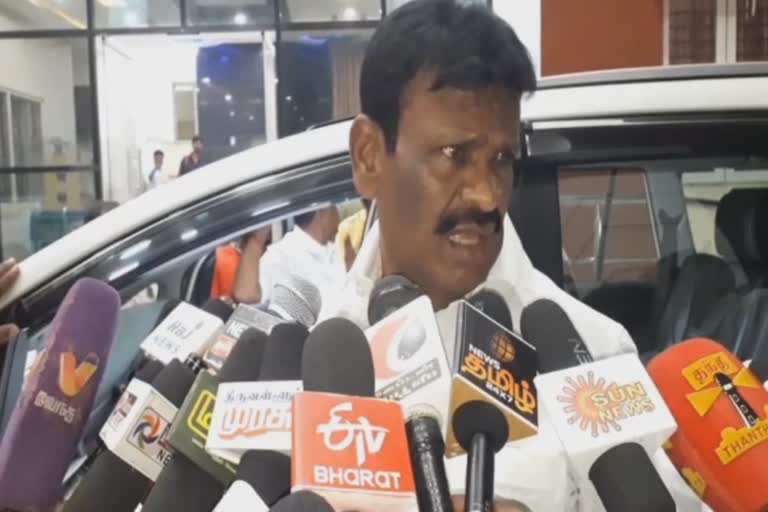 Etv Bharatஆவின் பால் பாக்கெட்டுகளில் தேசிய கொடி  பால்வளத்துறை அமைச்சர் சாமு நாசர்