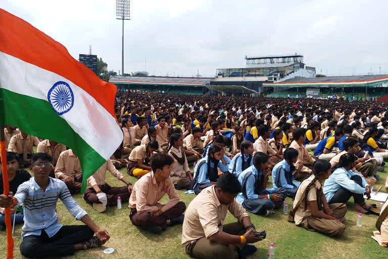 1 crore 21 lakh people singing patriotic songs