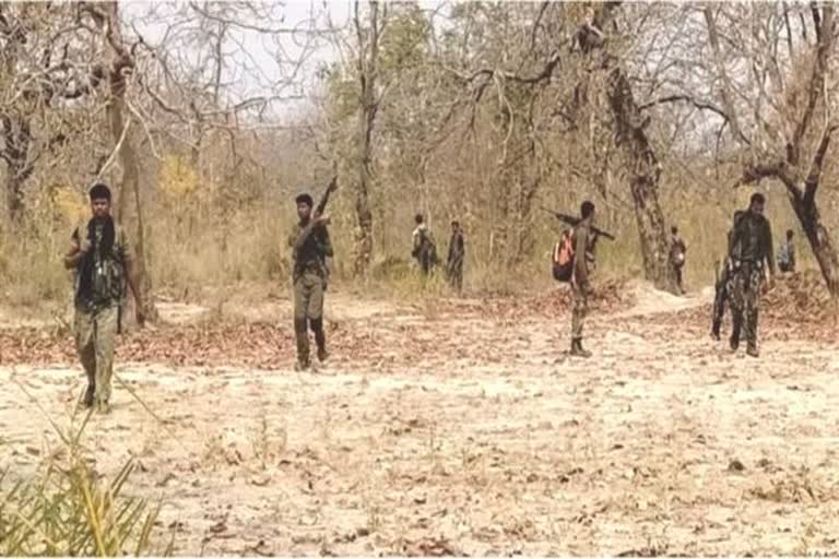 Five lakh bounty naxalite killed during encounter in Dantewada