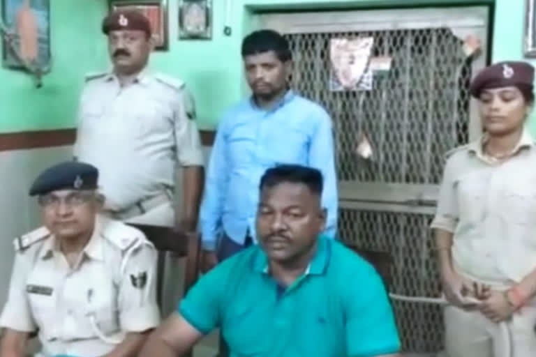 Hajipur Railway GRP arrested the accused who murdered the woman