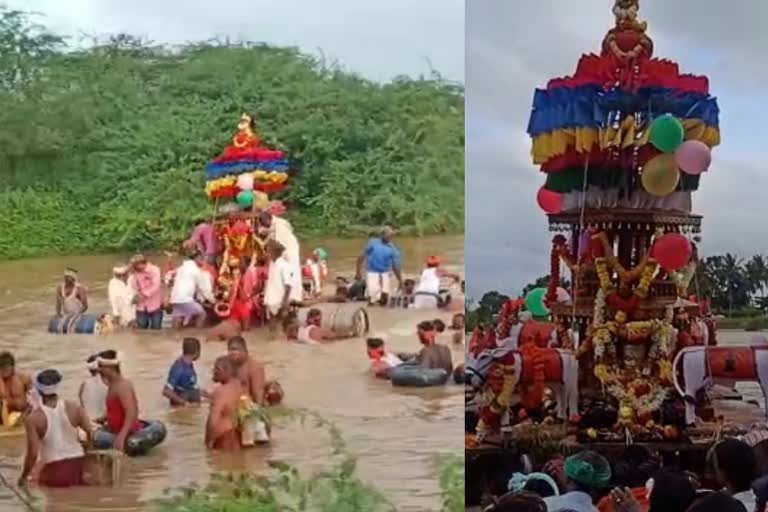 ಸಿದ್ಧಾರೂಢರ ಸಂಭ್ರಮದ ತೆಪ್ಪೋತ್ಸವ