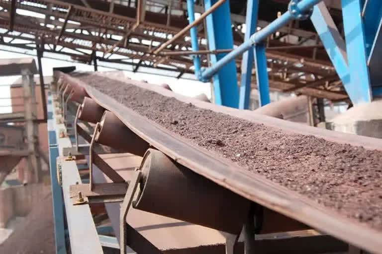 NMDC targets 46 mn tonnes of iron ore production in FY23