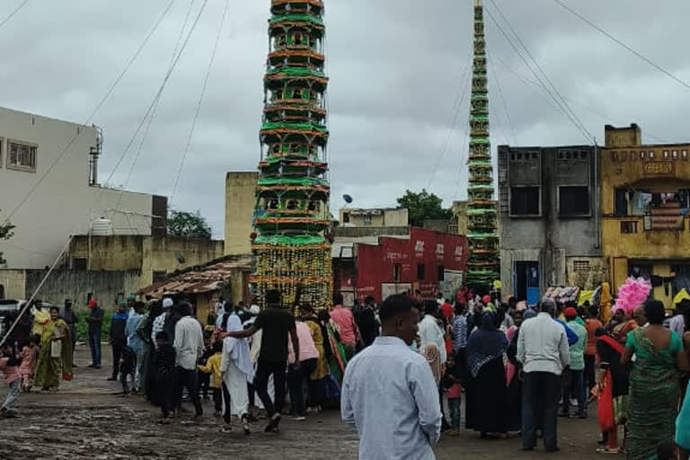 kadegaons moharram tabut visit ceremony in sangli is full of excitement