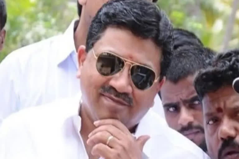 Five BJP cadre arrested for throwing slipper on State Finance Minister Palanivel Thiagarajan