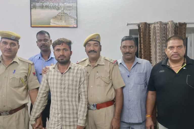 Opium worth Rs 10 lakh seized in Ajmer, smuggler arrested
