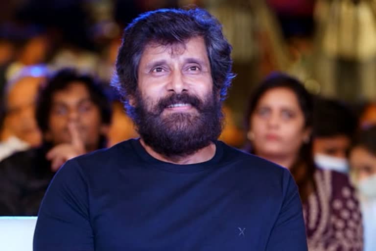 hero chiyan vikram entered into twitter