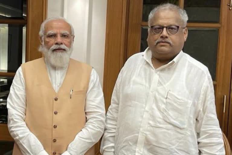 Prime Minister  Aviation Minister Jyotiraditya Scindia  PM Narendra Modi  demise of Rakesh Jhunjhunwala  Rakesh Jhunjhunwala demise  PM Narendra Modi and Aviation Minister Jyotiraditya Scindia condoles the demise of Rakesh Jhunjhunwala  ന്യൂഡൽഹി  രാകേഷ് ജുൻജുൻവാല  പ്രധാനമന്ത്രി നരേന്ദ്രമോദി  രാകേഷ് ജുൻജുൻവാലയുടെ വിയോഗം  രാകേഷ് ജുൻജുൻവാല അന്തരിച്ചു  പ്രമുഖ വ്യവസായി രാകേഷ് ജുൻജുൻവാല  പ്രമുഖ ഓഹരി വിപണി നിക്ഷേപകൻ രാകേഷ് ജുൻജുൻവാല  ആകാശ എയർലൈൻ  വ്യോമയാന മന്ത്രി ജ്യോതിരാദിത്യ സിന്ധ്യ