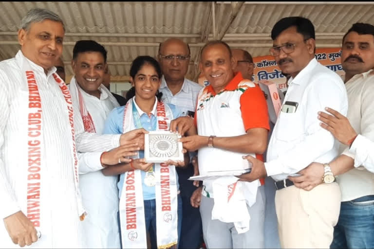 Boxer Nitu Ghanghas honored in bhiwani