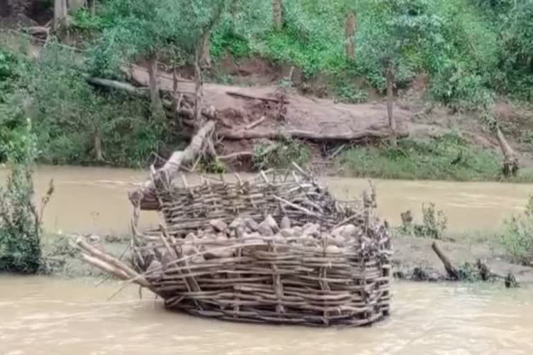 bridge broke in kandhamal due to heavy rainfall