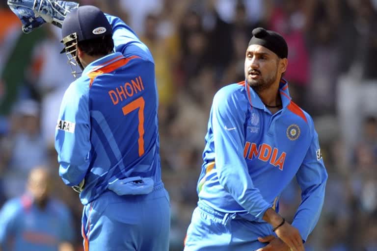 Harbhajan Singh about MS Dhonis instructions in WC clash against Pakistan  Harbhajan Singh about dhoni  2011 world cup  2011 ലോകകപ്പ് ഓർമകൾ പങ്കുവെച്ച് ഹർഭജൻ  ധോണിയെക്കുറിച്ച് ഹർഭജൻ സിങ്  ഇന്ത്യ പാകിസ്ഥാൻ ക്രിക്കറ്റ്  India vs pakistan cricket  dhoni