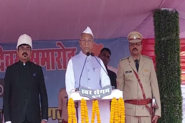 Home Minister Tamradhwaj Sahu hoisted the tricolor in Bemetara