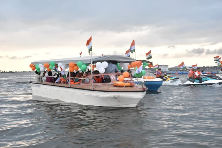 Etv Bharattricolor-waved-in-the-middle-of-koriya-jhumka-dam