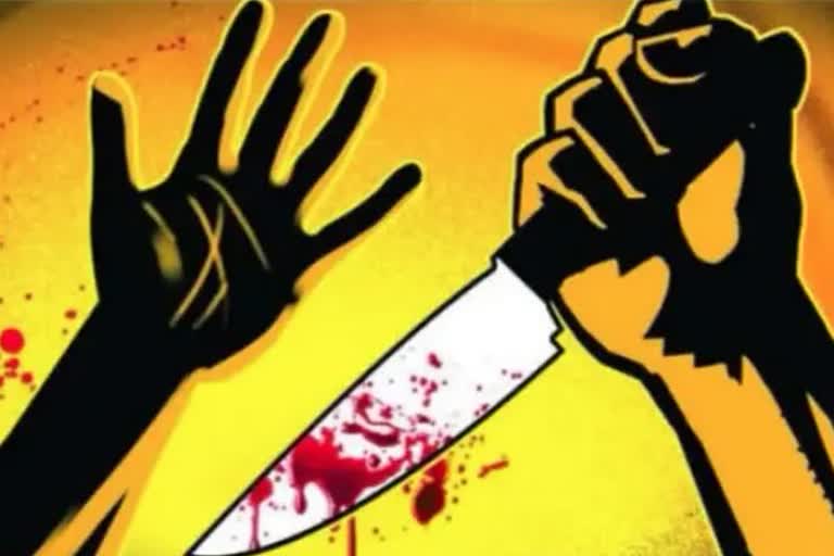 harkened death two sisters and Father  Baghpat Murder  സ്വത്ത് തര്‍ക്കത്തില്‍ പിതാവിനേയും സഹോദരിമാരേയും കൊലപ്പെടുത്തി  പിതാവിനേയും സഹോദരിമാരേയും കൊലപ്പെടുത്തി യുവാവ്  uttar pradesh  national news  national news headliness  national latest news  ദേശീയ വാര്‍ത്തകള്‍  ദേശീയ വാര്‍ത്ത  ഇന്നത്തെ വാര്‍ത്തകള്‍