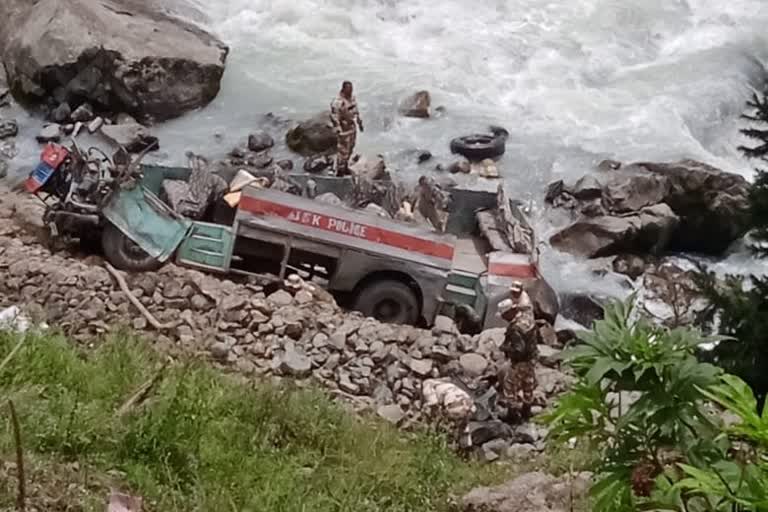 Forces vehicle met with an accident in  Pahalgam Anantnag district