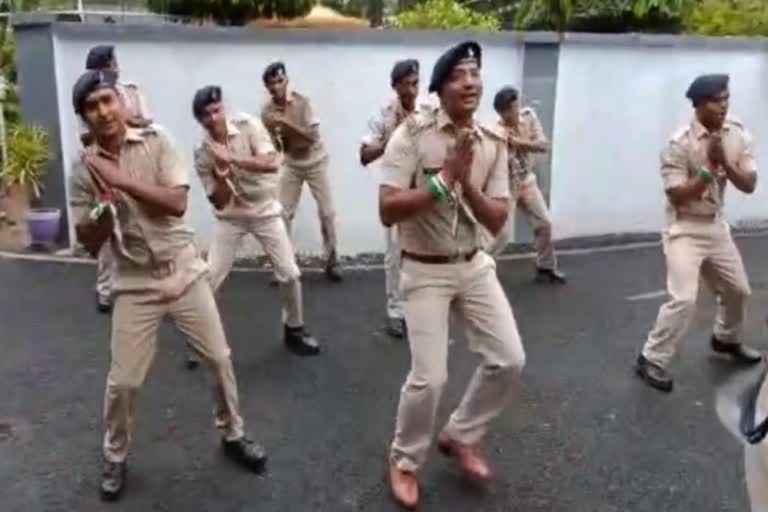 dance video of policemen giridih