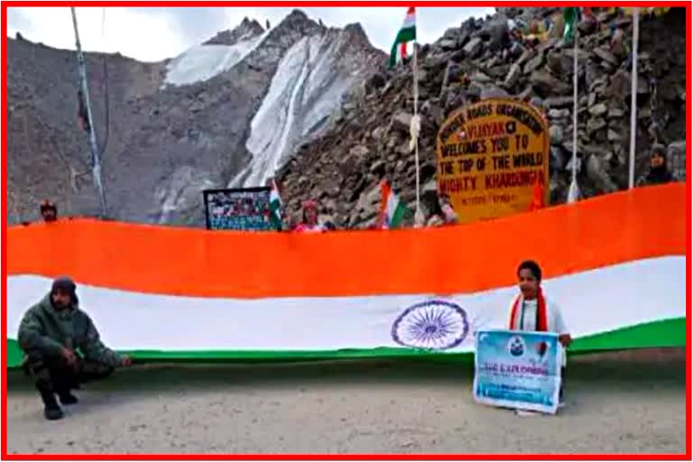 Achievements of Smita Ghuge on Khardungla Pass