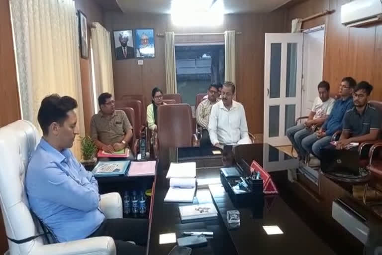 Deepak Rawat held meeting