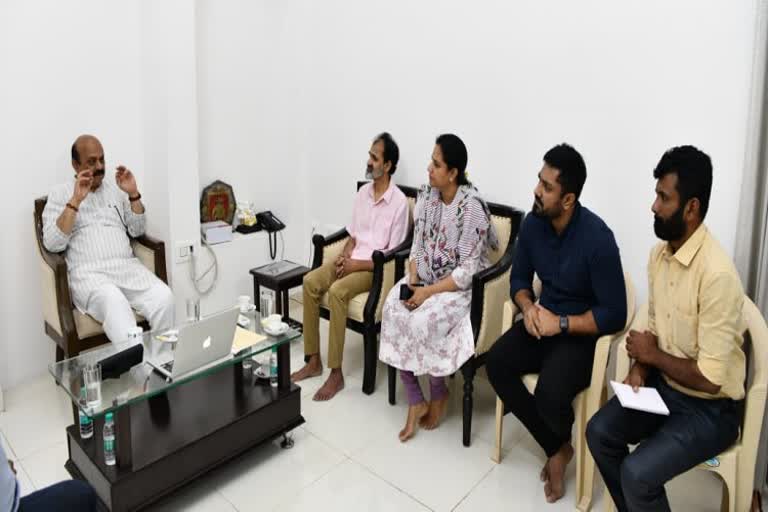 Rajkumar family met CM Bommai