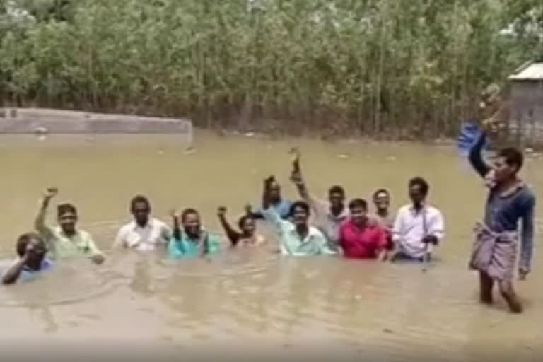 flood victims protest in alluri district